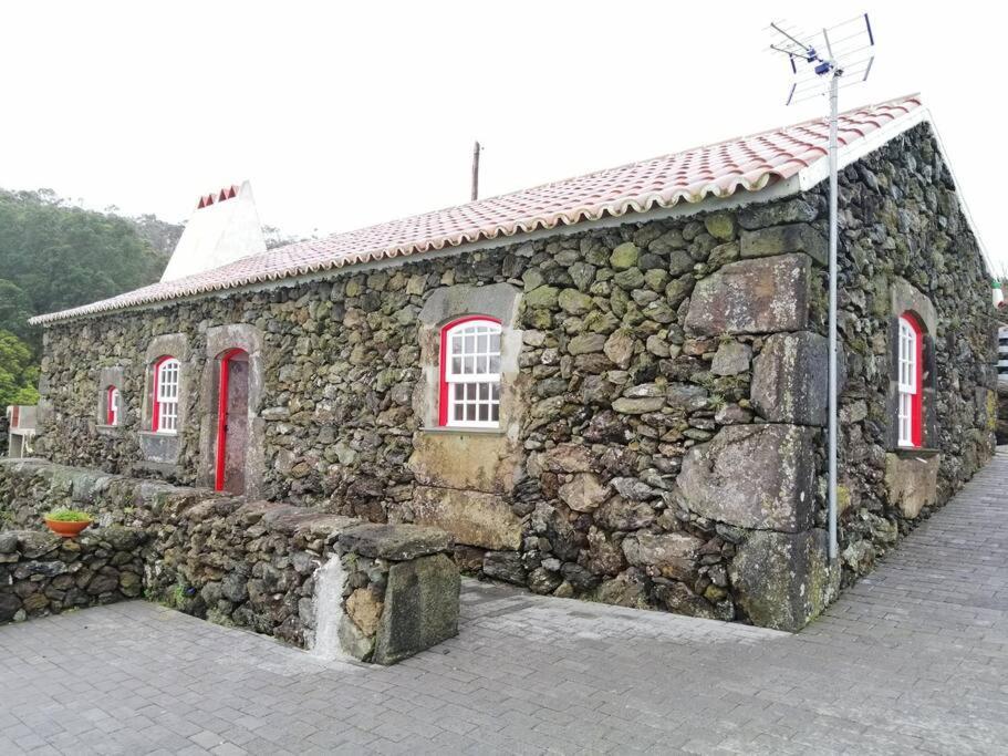 Вилла Ti Choa - Casa Do Biscoitinho Ангра-ду-Эроижму Экстерьер фото